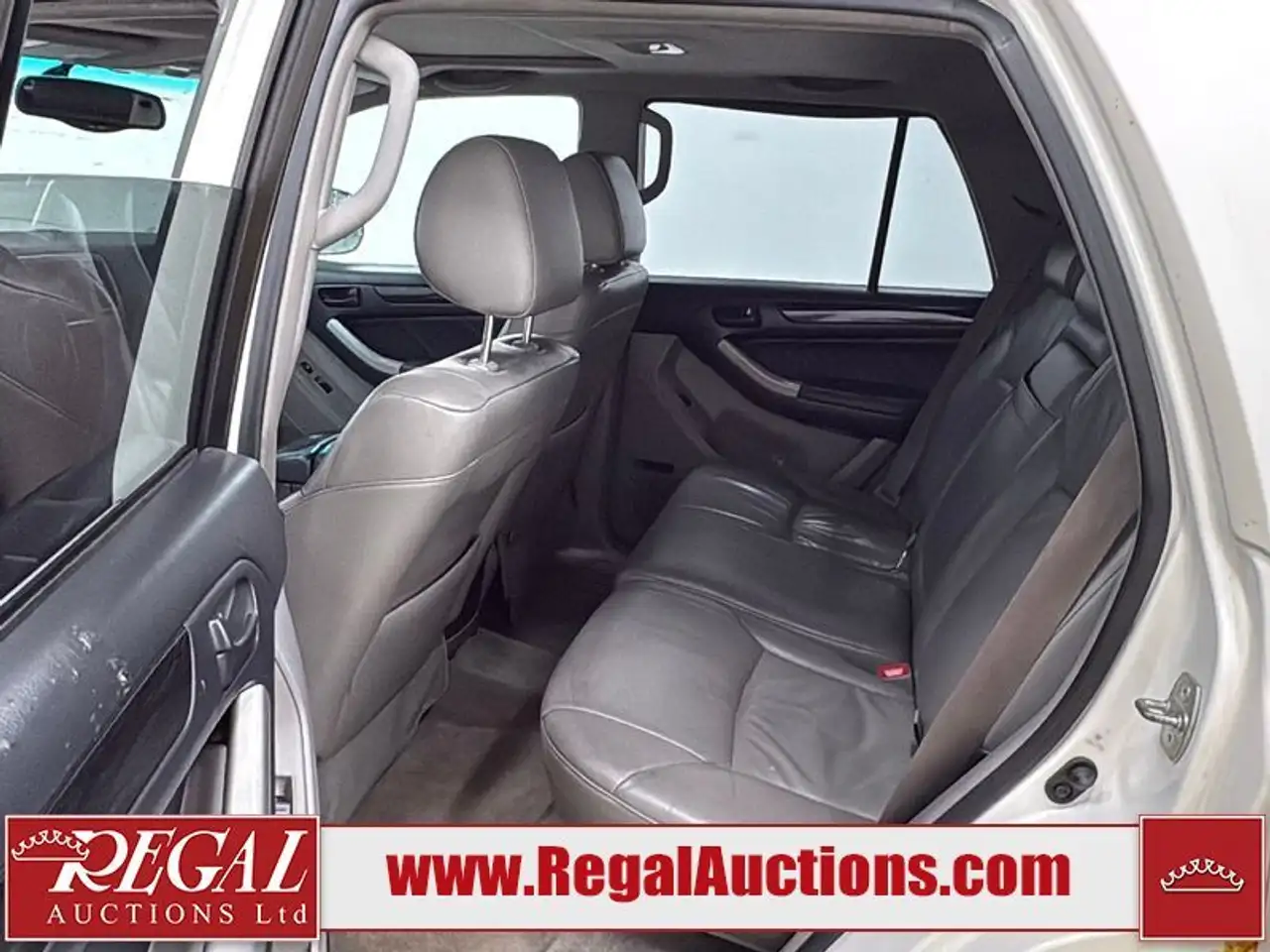 Toyota 4-Runner снимка Toyota 4-Runner