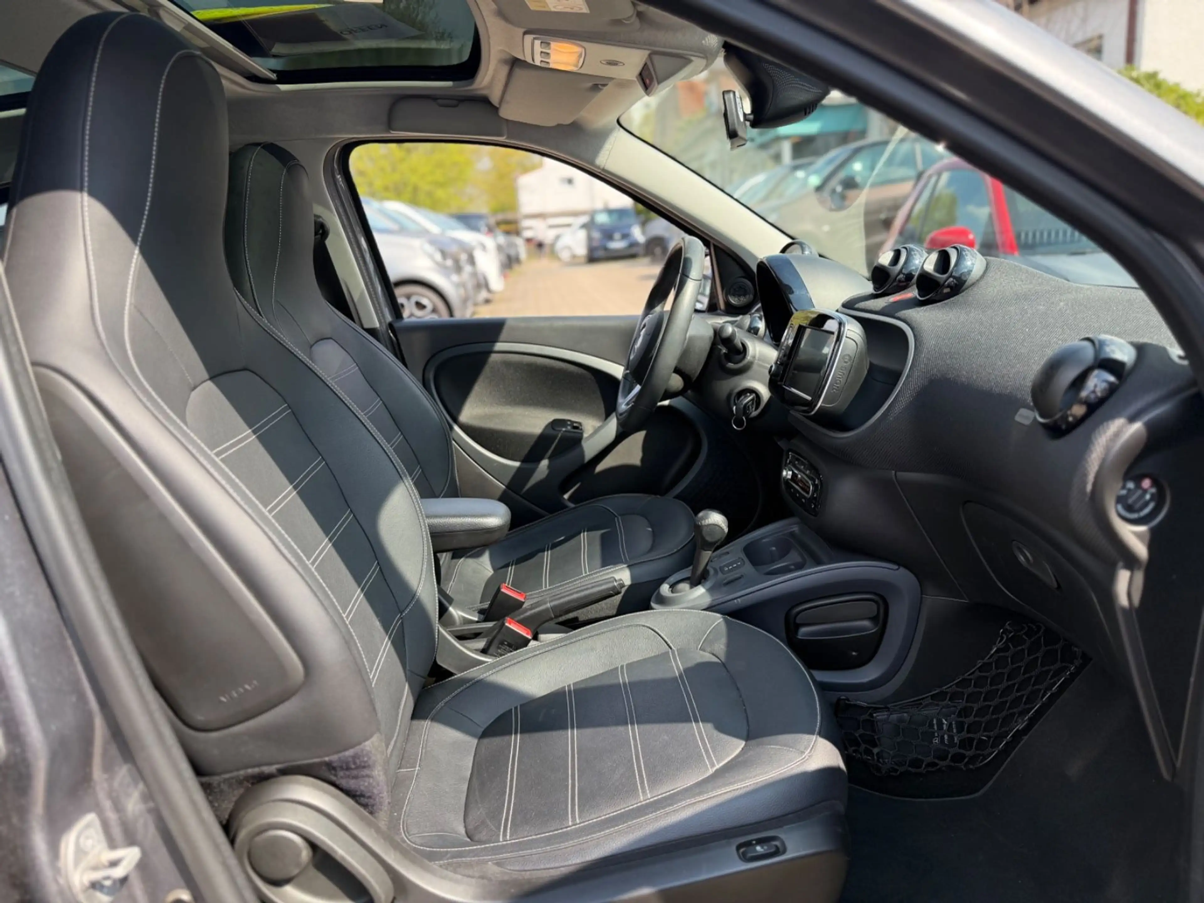 smart forFour *PRIME*PANORAMA*NAVI*LEDER*90PS*AUTOMATIK — photo 9