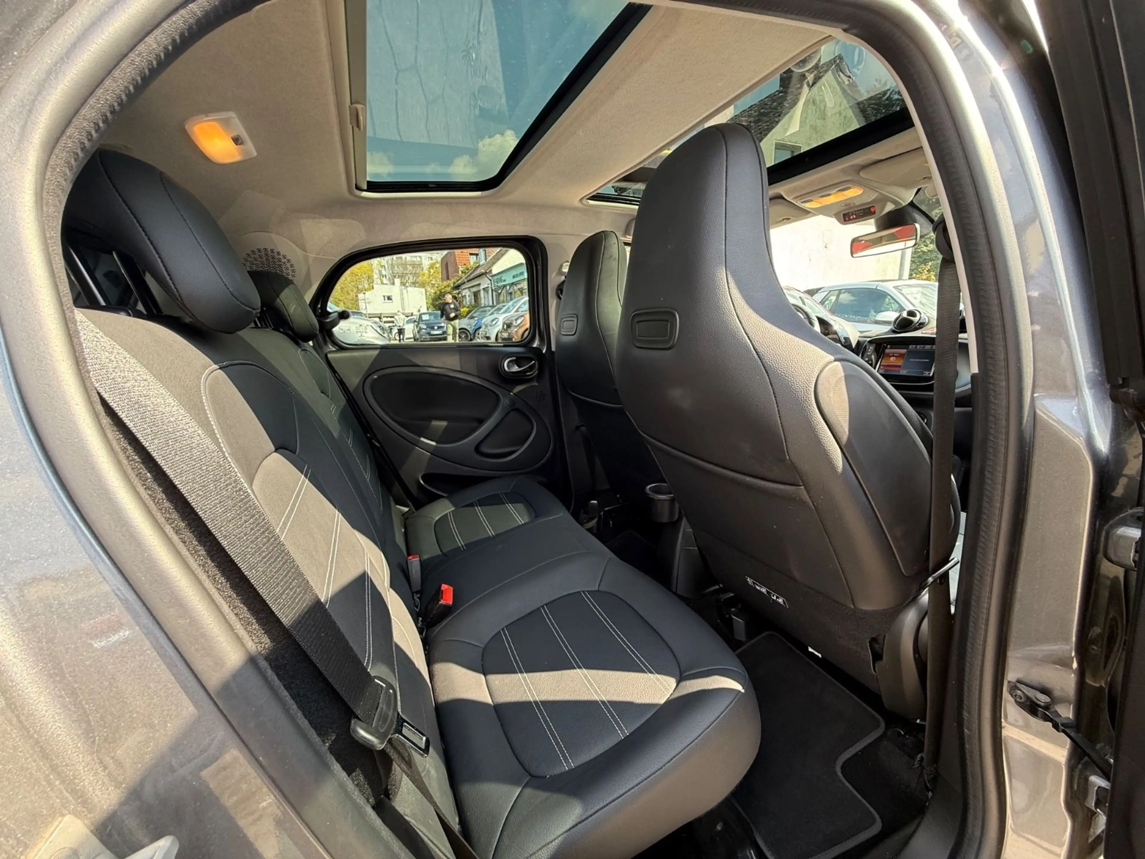 smart forFour *PRIME*PANORAMA*NAVI*LEDER*90PS*AUTOMATIK — photo 13