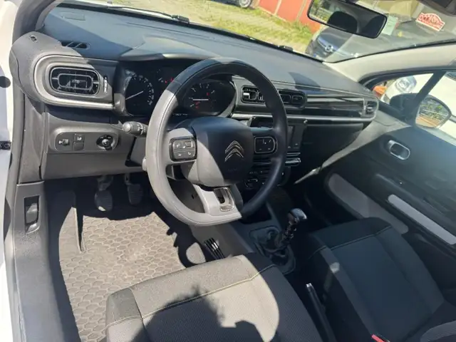 Citroen C3 view 10