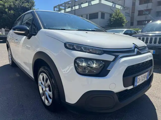 Citroen C3 view 2