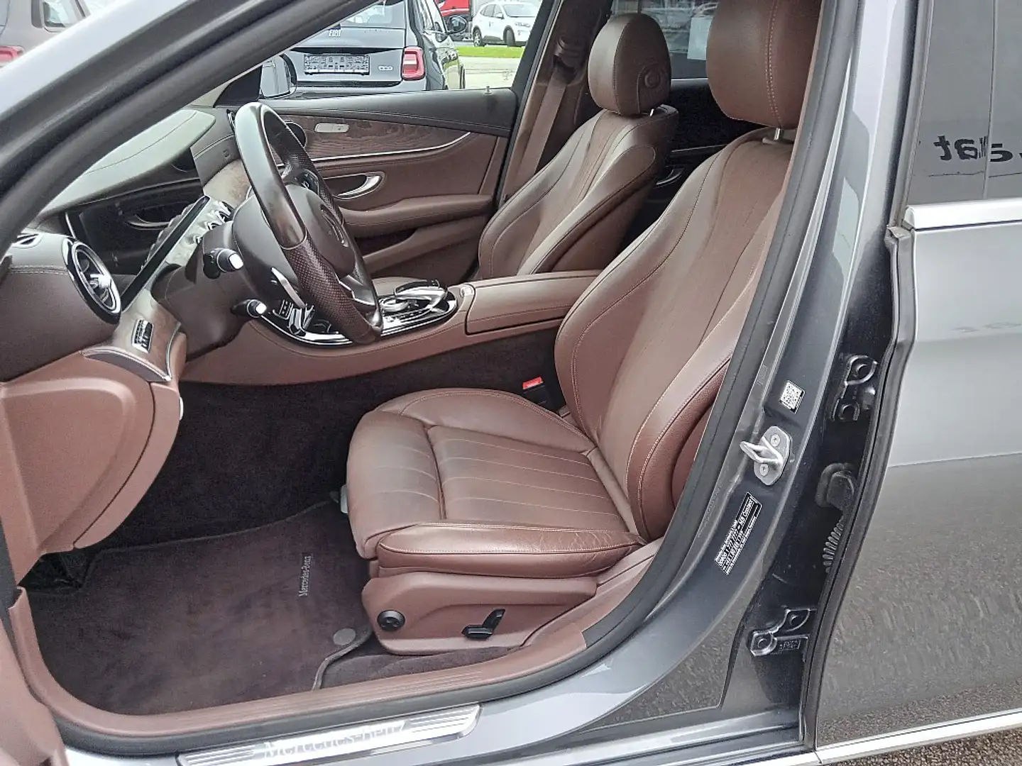 Mercedes-Benz E 200 T Exclusive Automatik // monatlich ab € 273,- // Gris - 2