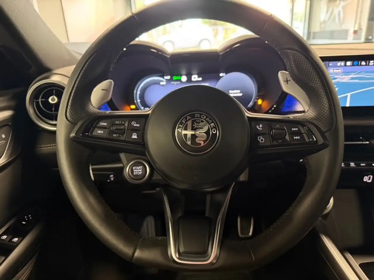 Alfa Romeo Tonale 2025 — фото 15