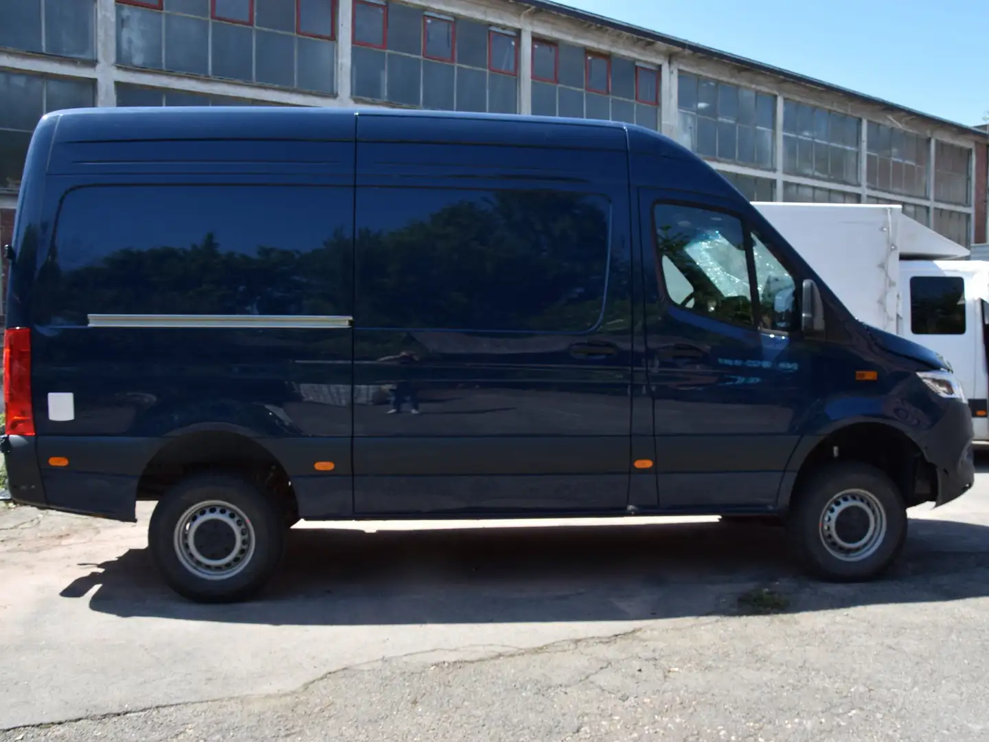 Mercedes-Benz Sprinter Sprinter 319 CDI 4x4 Allradantrieb PRO 9G-TRONIC Bleu - 2