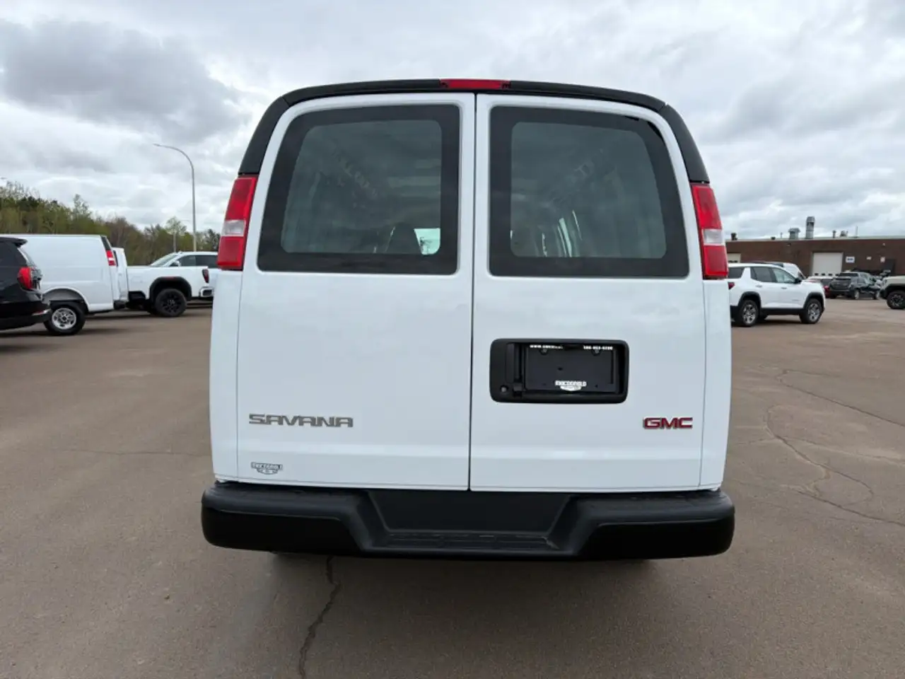 GMC Savana fotografie GMC Savana