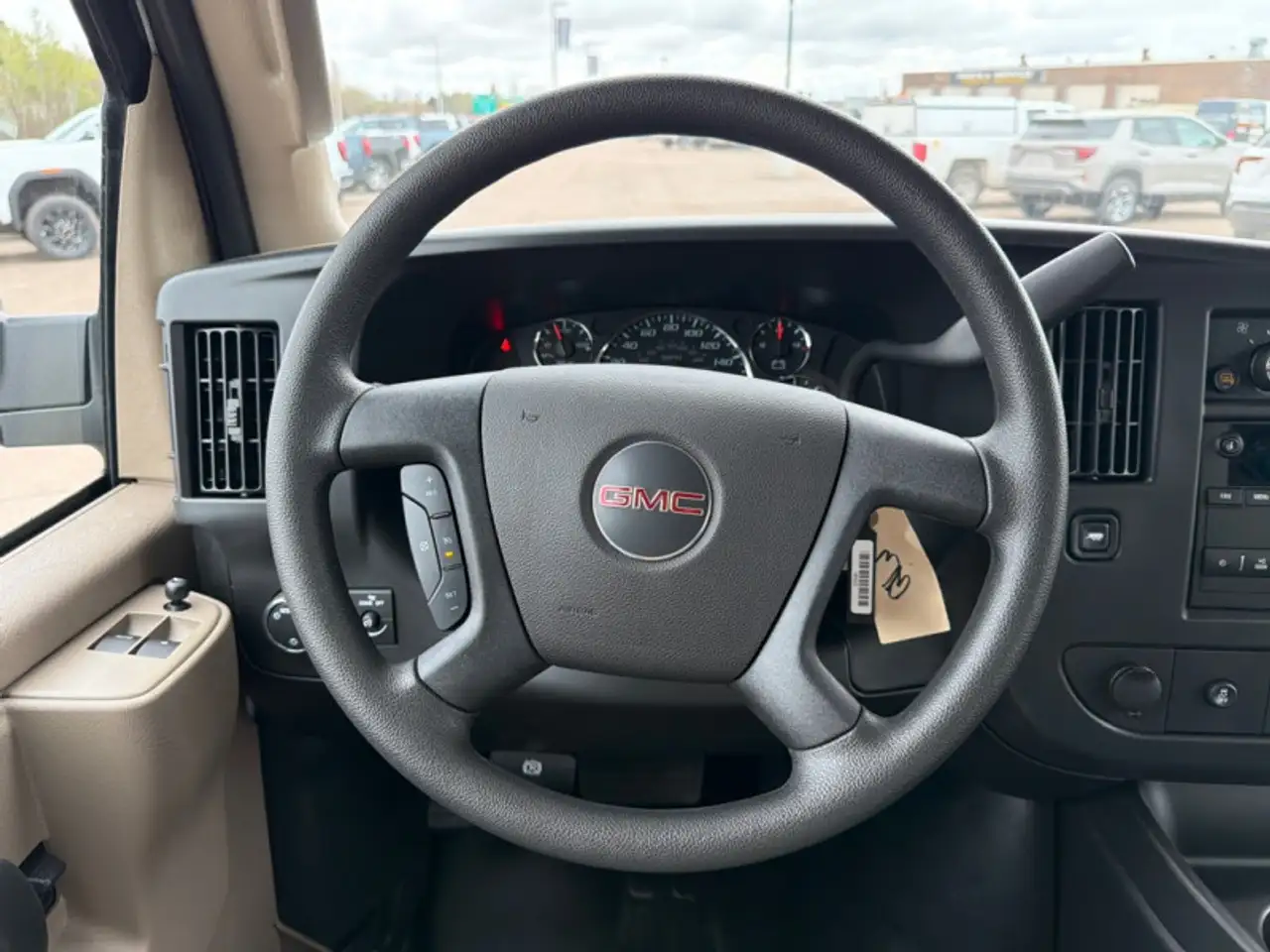 GMC Savana fotografie GMC Savana