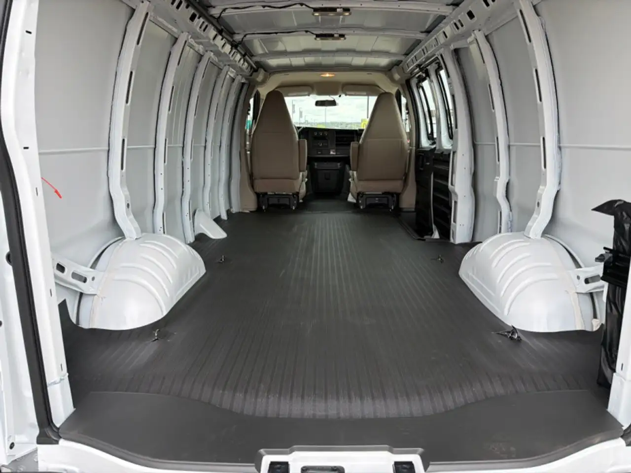 GMC Savana fotografie GMC Savana