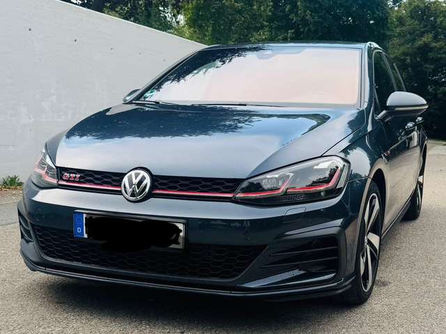 Imagine Volkswagen Golf GTI Golf GTI 2.0 TSI OPF DSG Performance