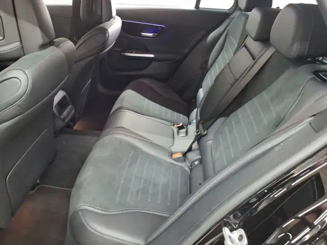Mercedes-Benz C-Class view 13