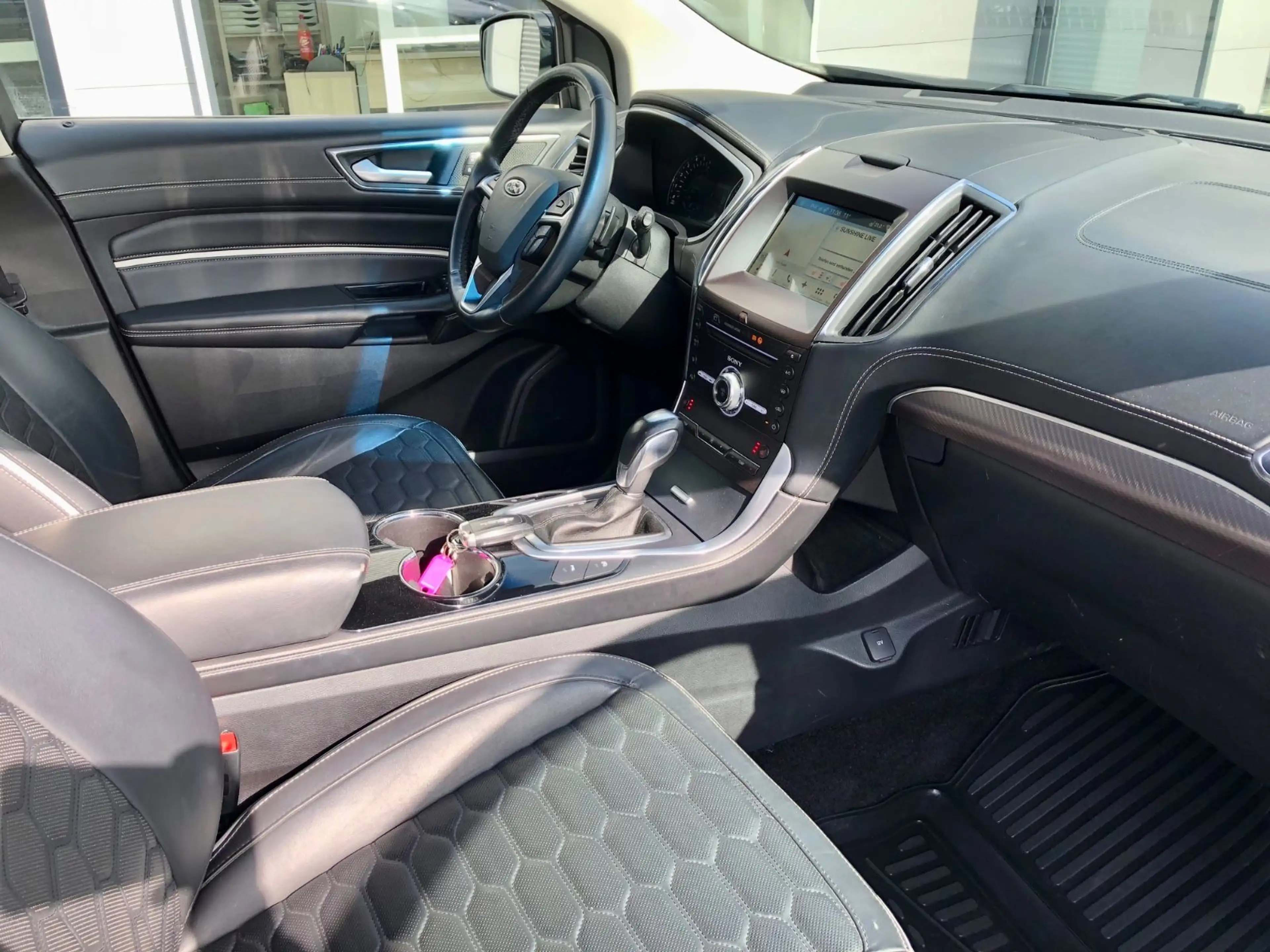 Ford Edge Vignale 4x4/Leder/Sitzhz/Navi/DAB/LED — photo 12