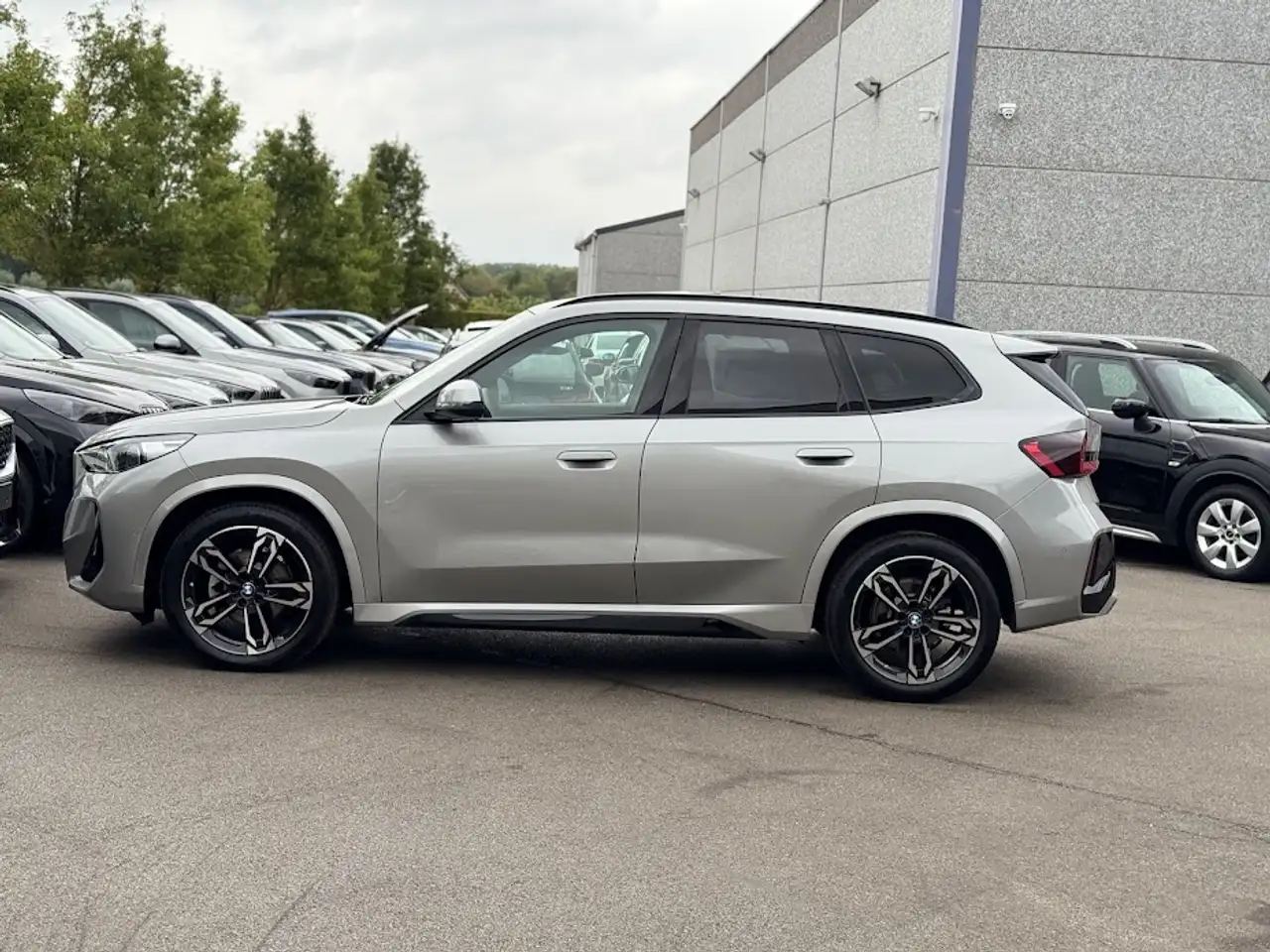 BMW X1 sDrive18i M Sport / KEYLESS / LEDER / PANO / ADPT LED / CAM, миниатюра 19