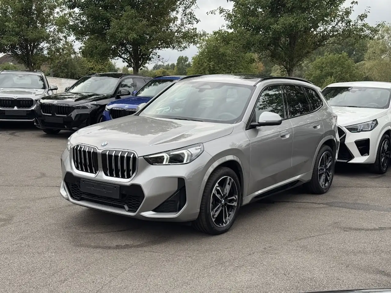 BMW X1 sDrive18i M Sport / KEYLESS / LEDER / PANO / ADPT LED / CAM, миниатюра 5