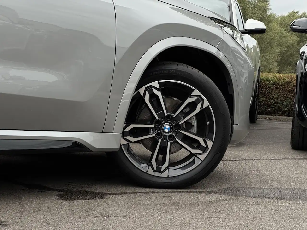 BMW X1 sDrive18i M Sport / KEYLESS / LEDER / PANO / ADPT LED / CAM, миниатюра 11