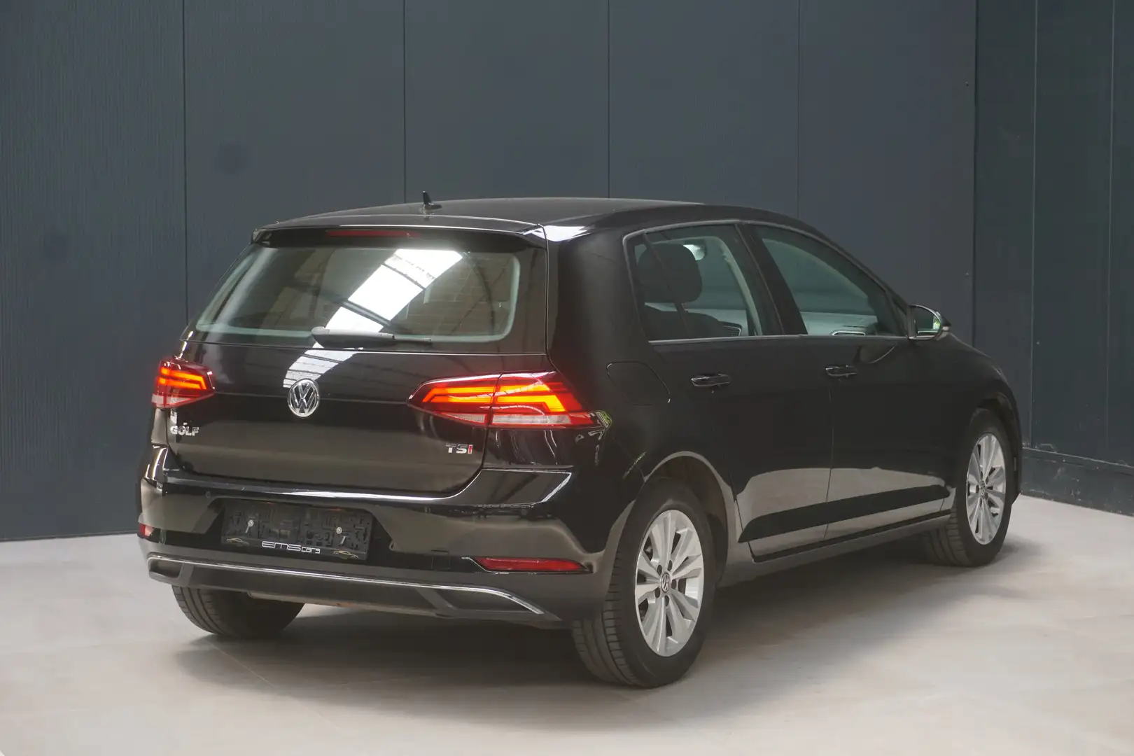 Volkswagen Golf 1.4 TSI DSG Automaat- Navi- Airco- PDC- Garantie! Zwart - 2