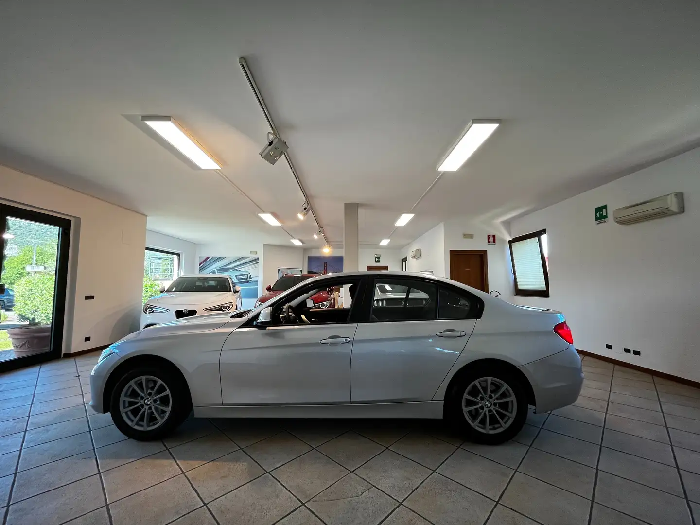 BMW 316 316d  auto UNICO PROPRIETARIO Argent - 2