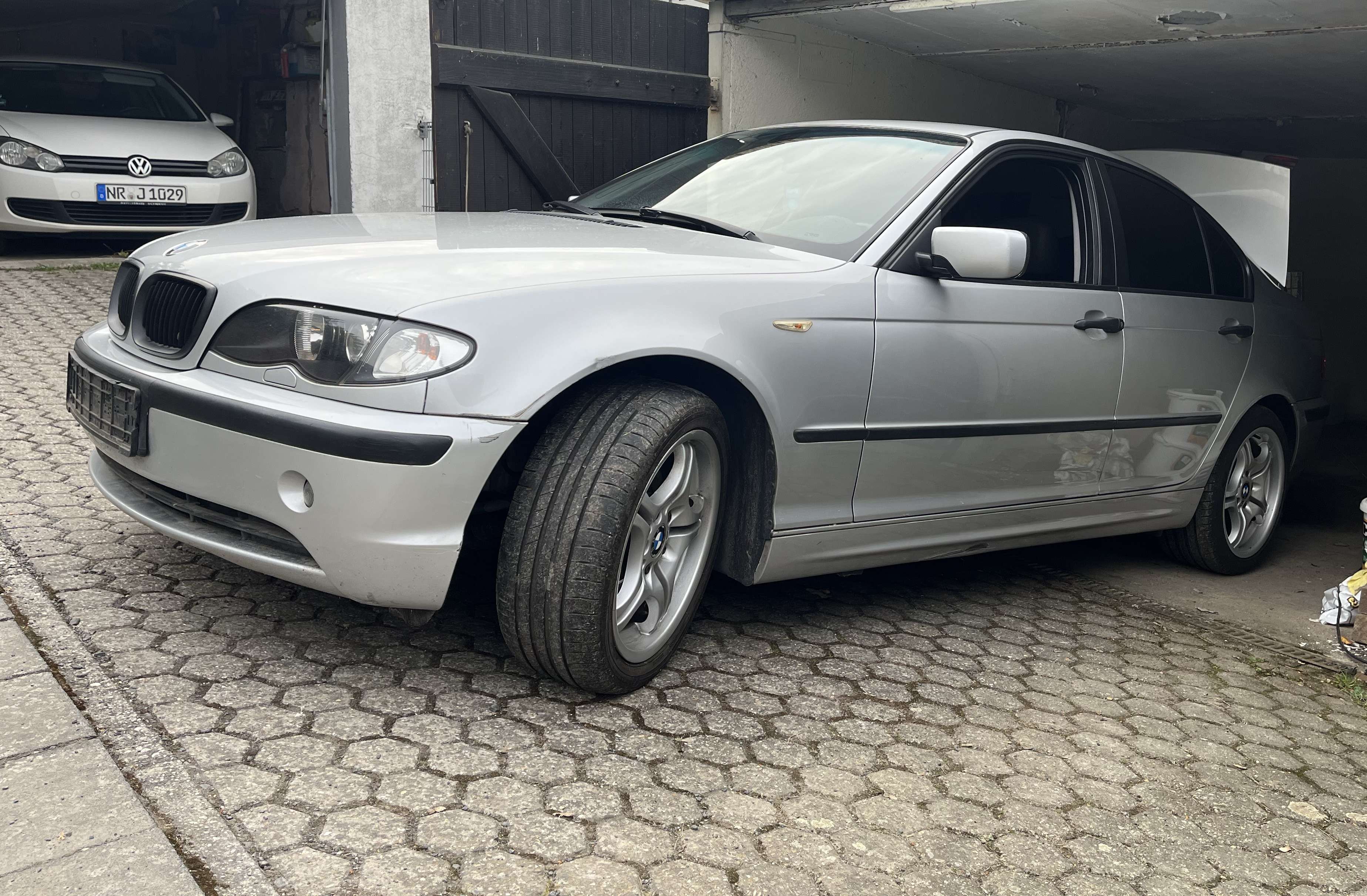 Second hand Bmw 3 Series 320