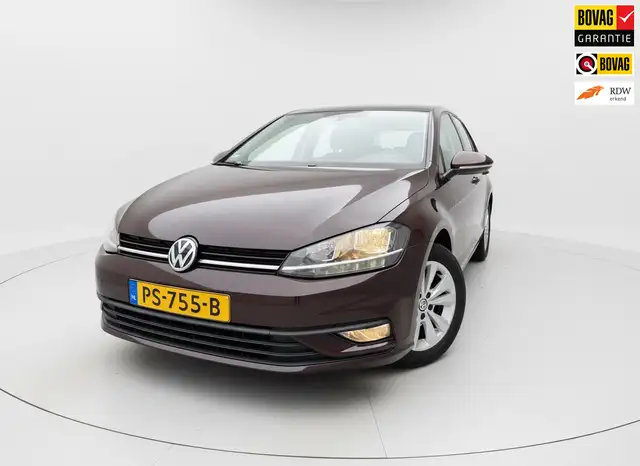 2017 Volkswagen Golf in Red for sale