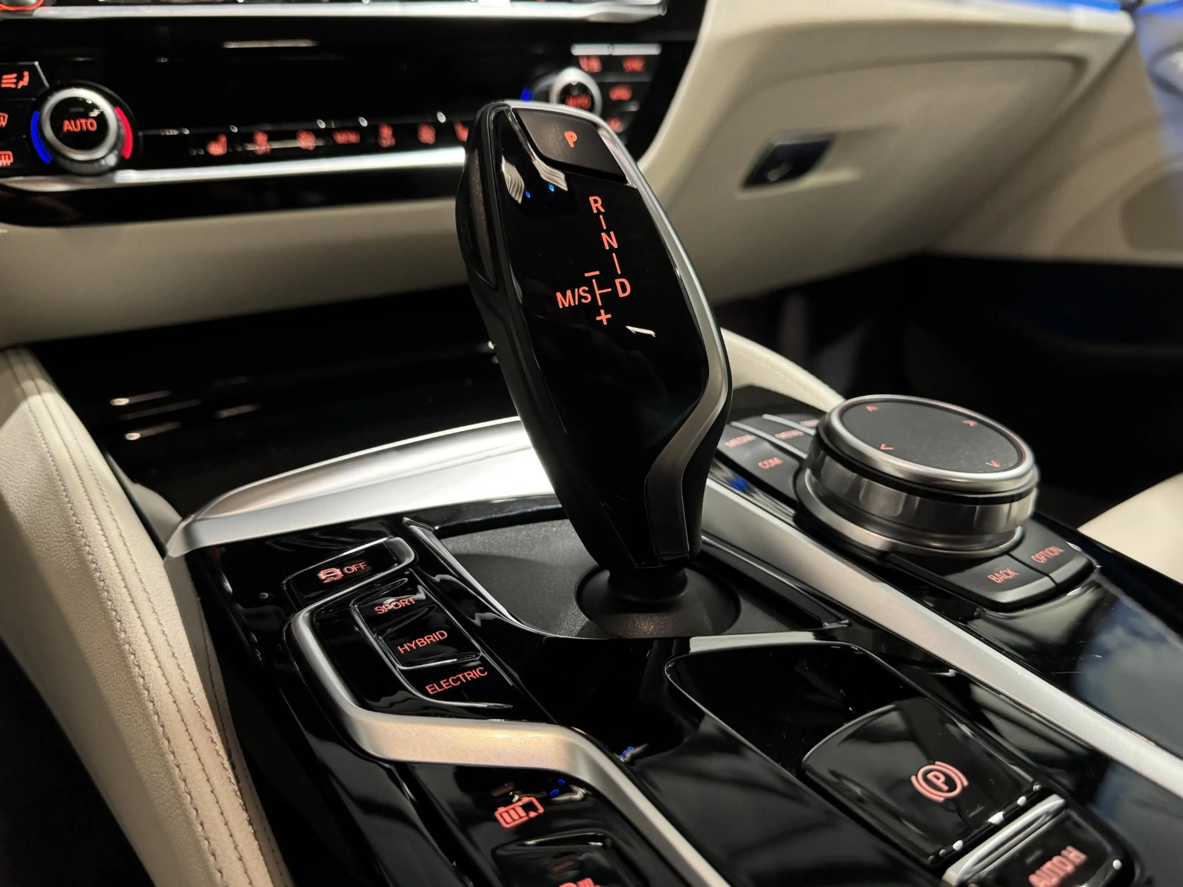 BMW 530 5-serie Touring 530e Luxury | navi | leder | led | — photo 11