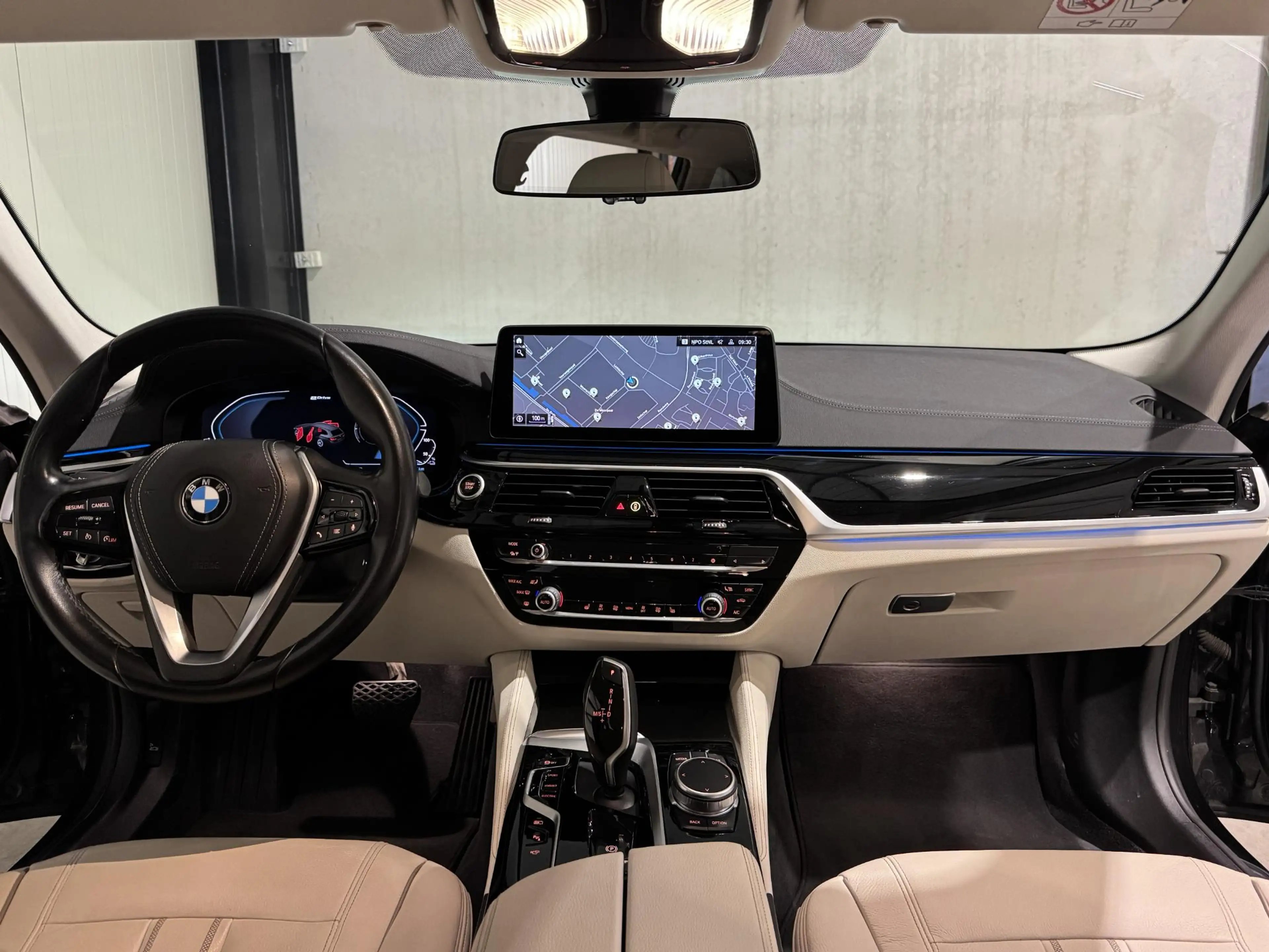 BMW 530 5-serie Touring 530e Luxury | navi | leder | led | — photo 3