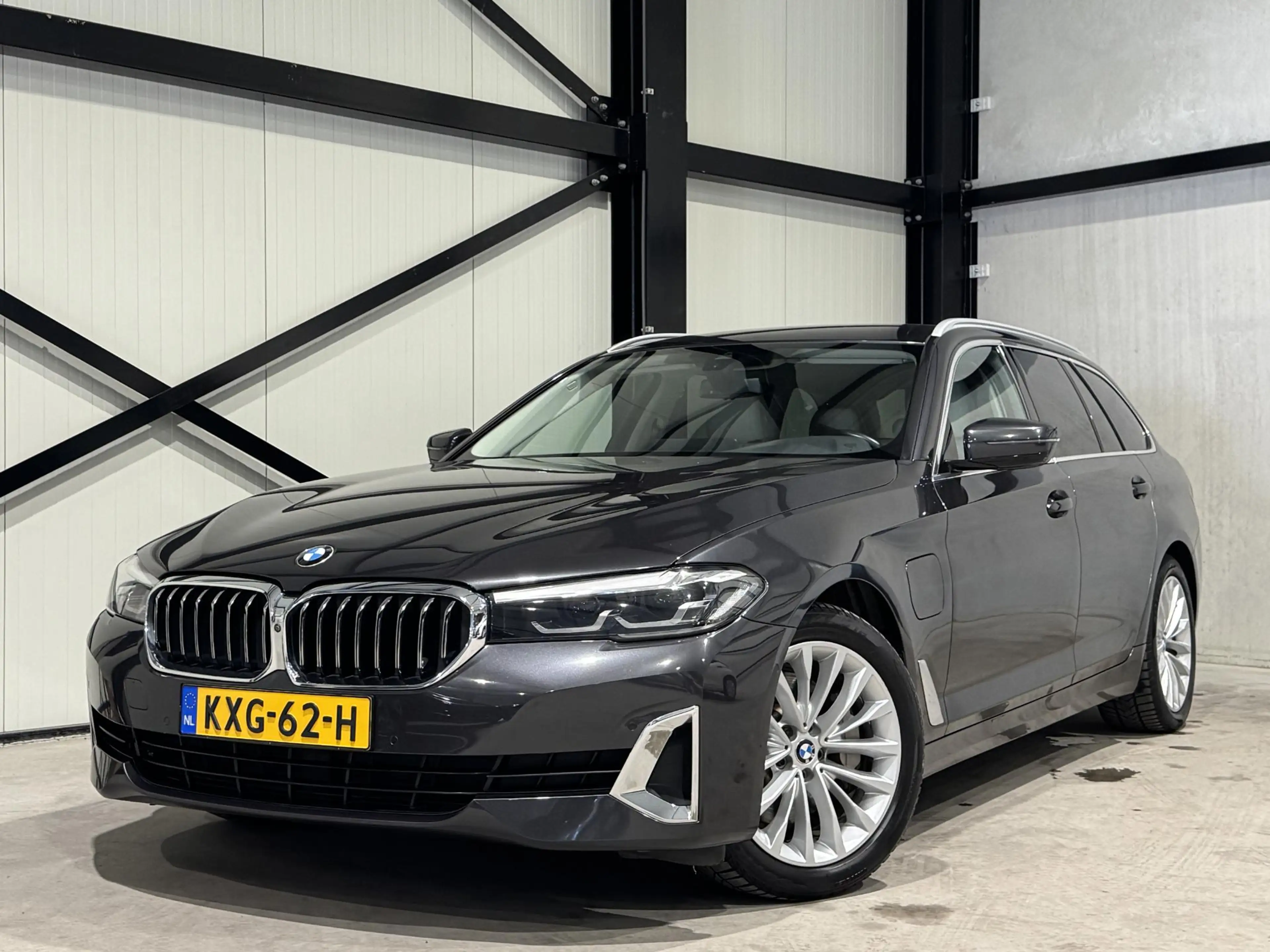 BMW 530 5-serie Touring 530e Luxury | navi | leder | led | — photo 25