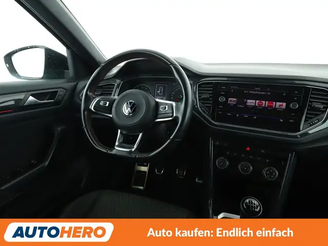 Volkswagen T-Roc view 13