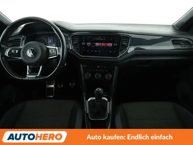 Volkswagen T-Roc view 12