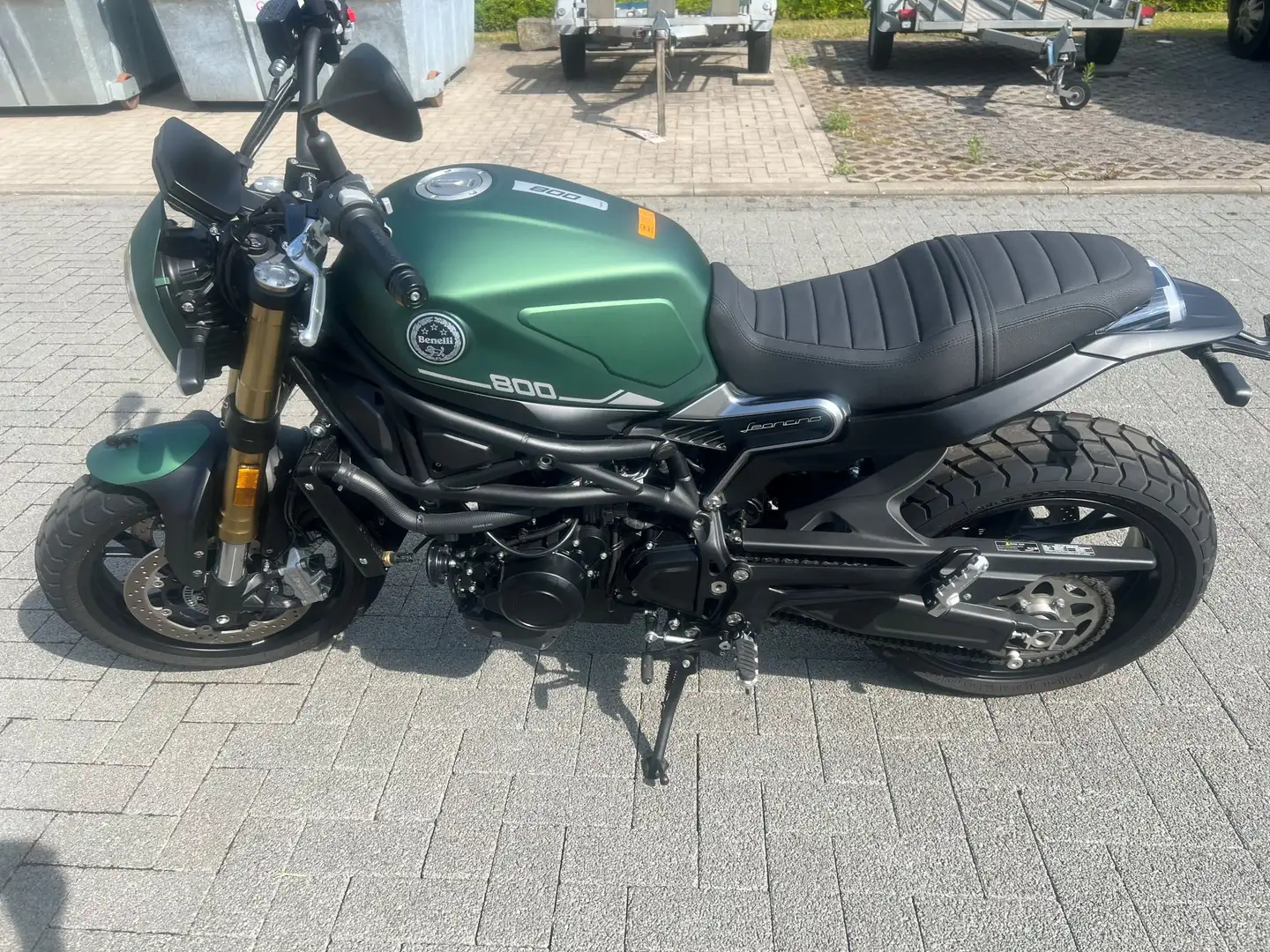 Benelli Leoncino 800 Vert - 2