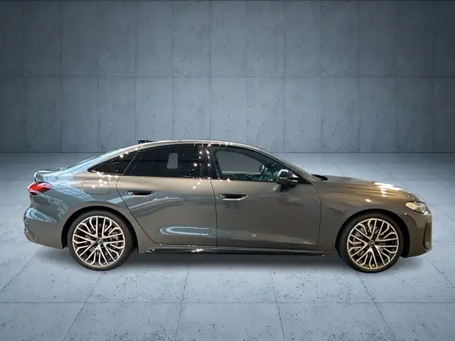 Audi A5 view 6