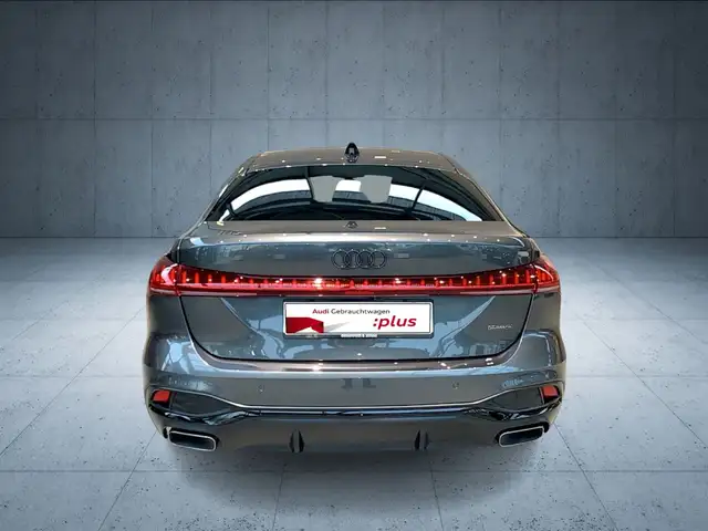 Audi A5 view 4
