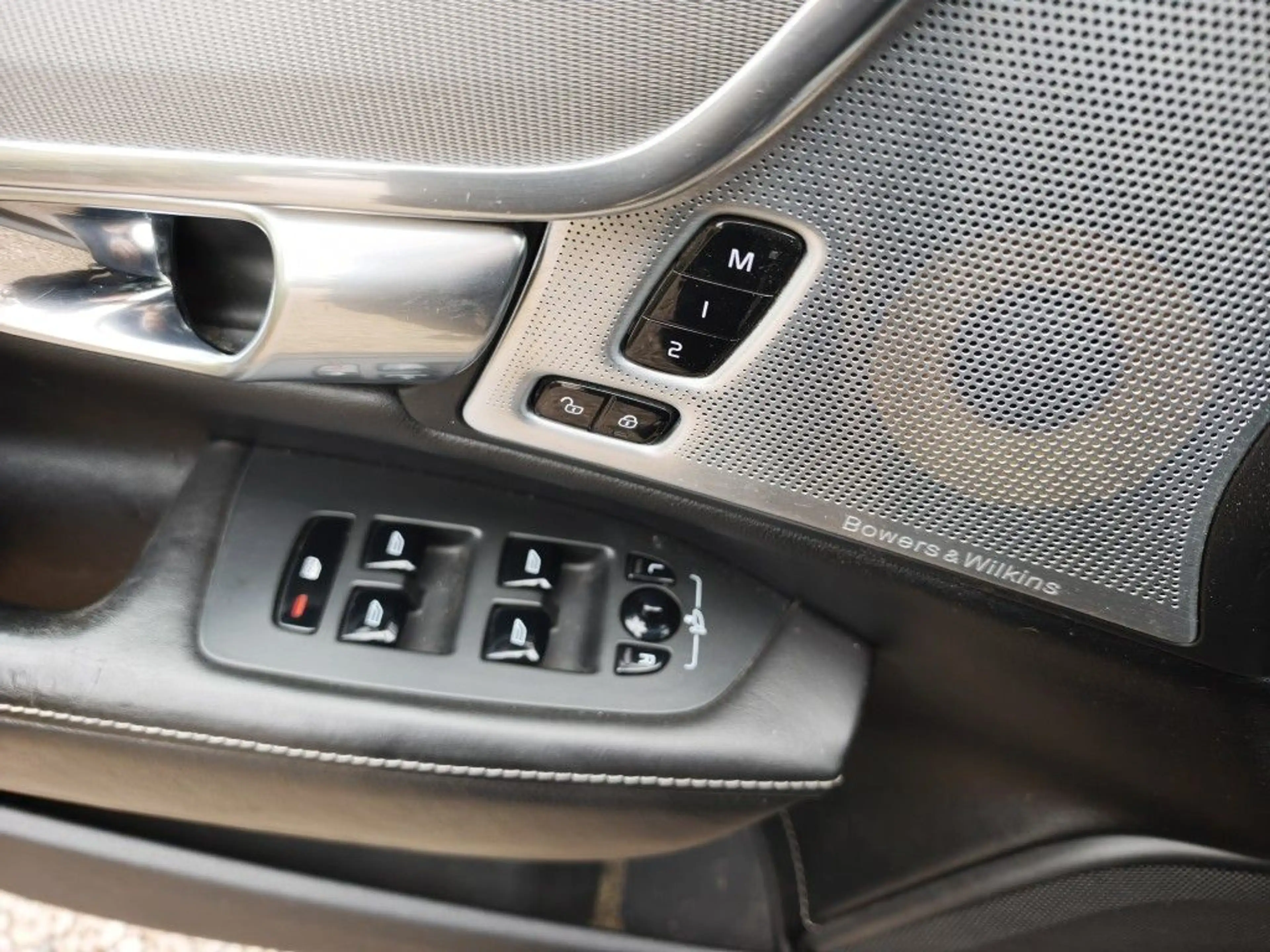 Volvo V90 D4 Geartronic Inscription *Leder,Navi,SHZ,Pano* — photo 14