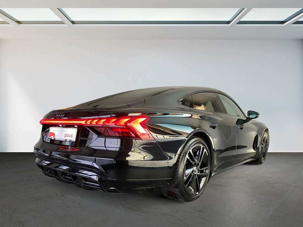 Audi e-tron GT RS