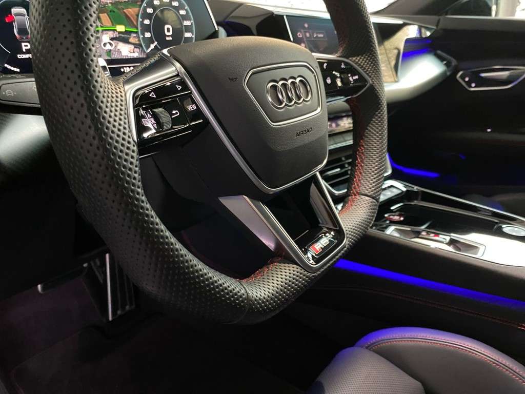 Audi e-tron GT RS