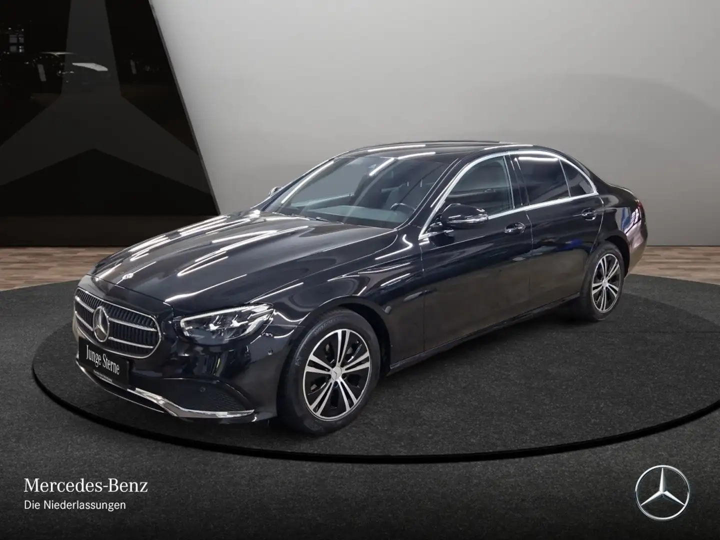 Mercedes-Benz E 200 4M AVANTG+LED+KAMERA+TOTW+9G Schwarz - 2