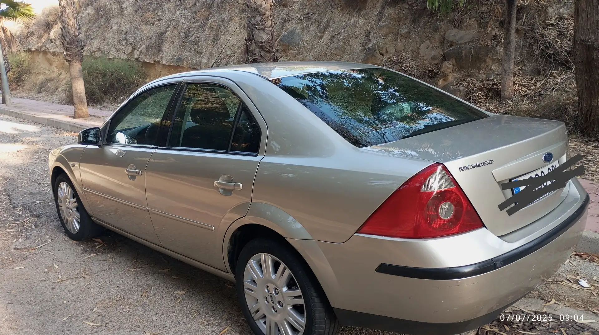 Ford Mondeo 2.0 TDCi Futura 115 - 1