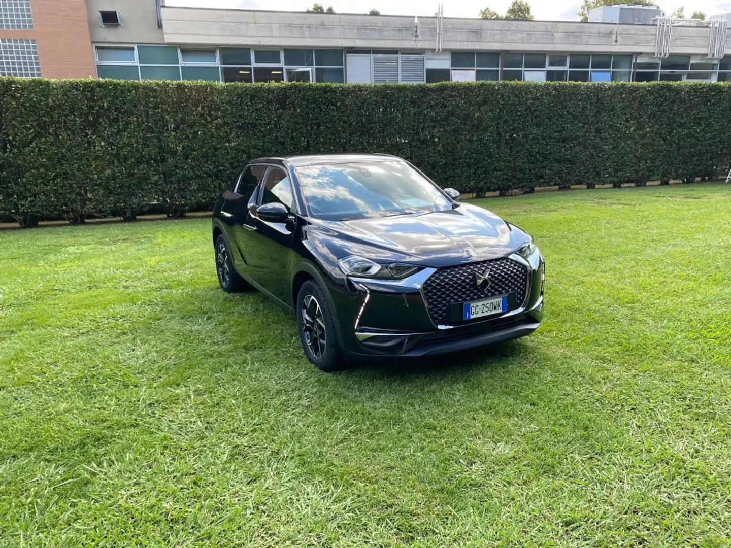 DS Automobiles DS 3 crossback 1.5 bluehdi so chic 130cv auto Schwarz - 2