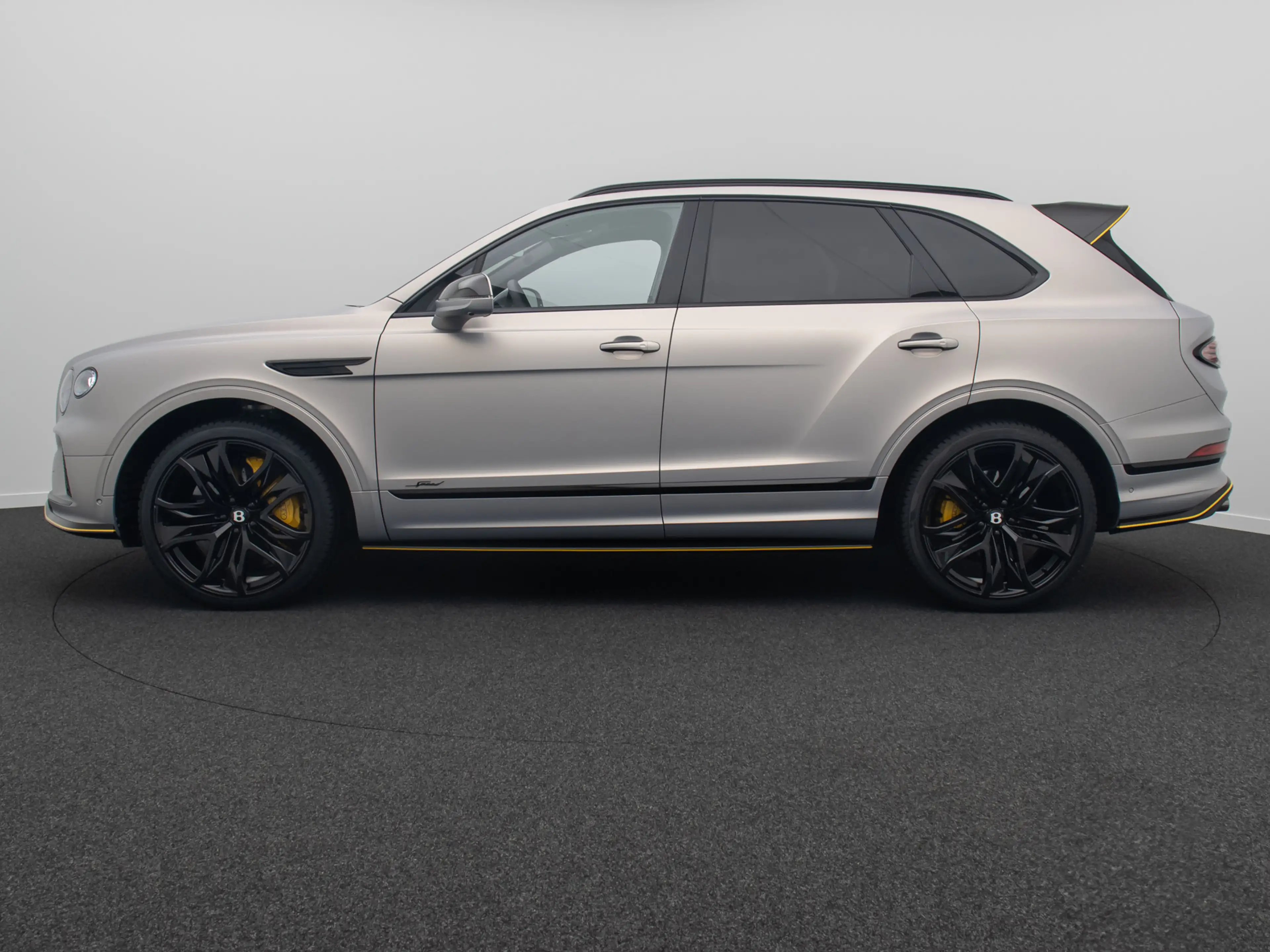 Bentley Bentayga 4.0 V8 Speed Individual Carbon MegaVoll — photo 11