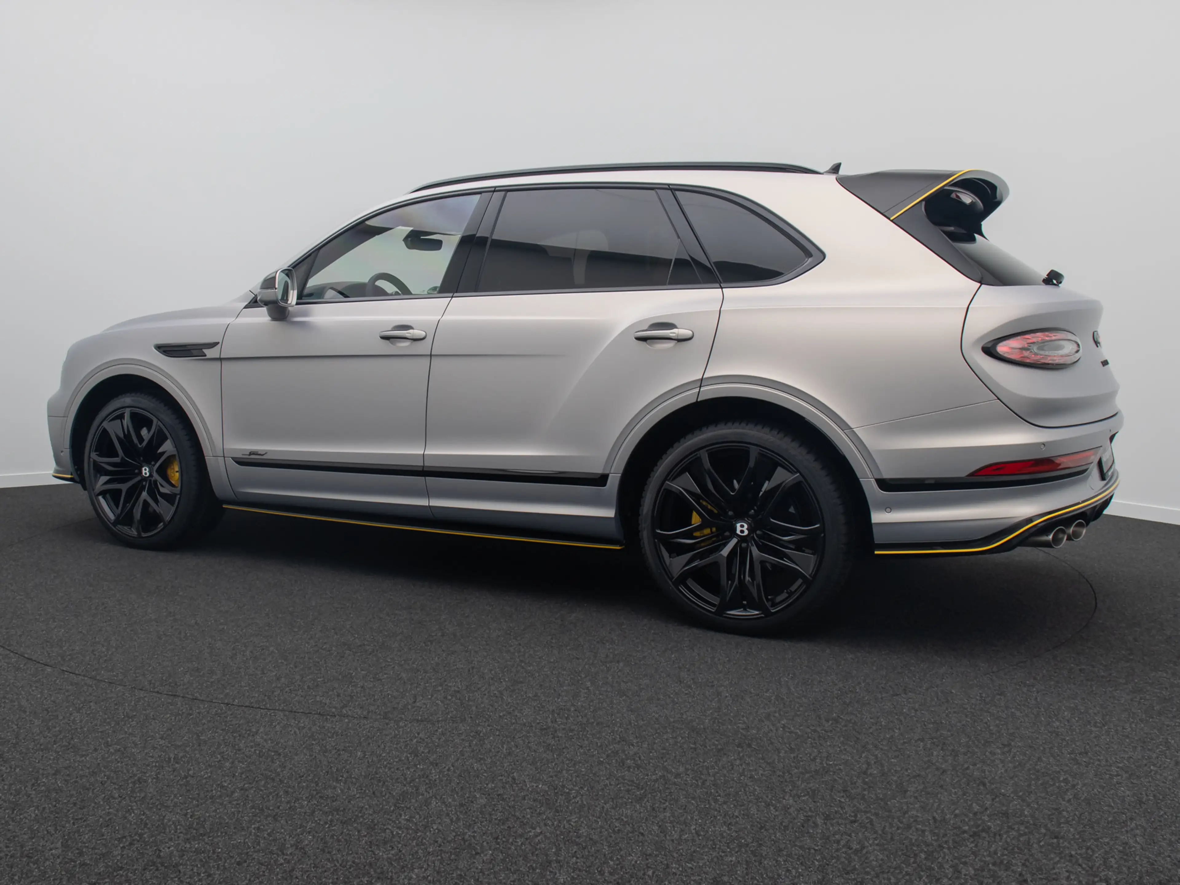 Bentley Bentayga 4.0 V8 Speed Individual Carbon MegaVoll — photo 10