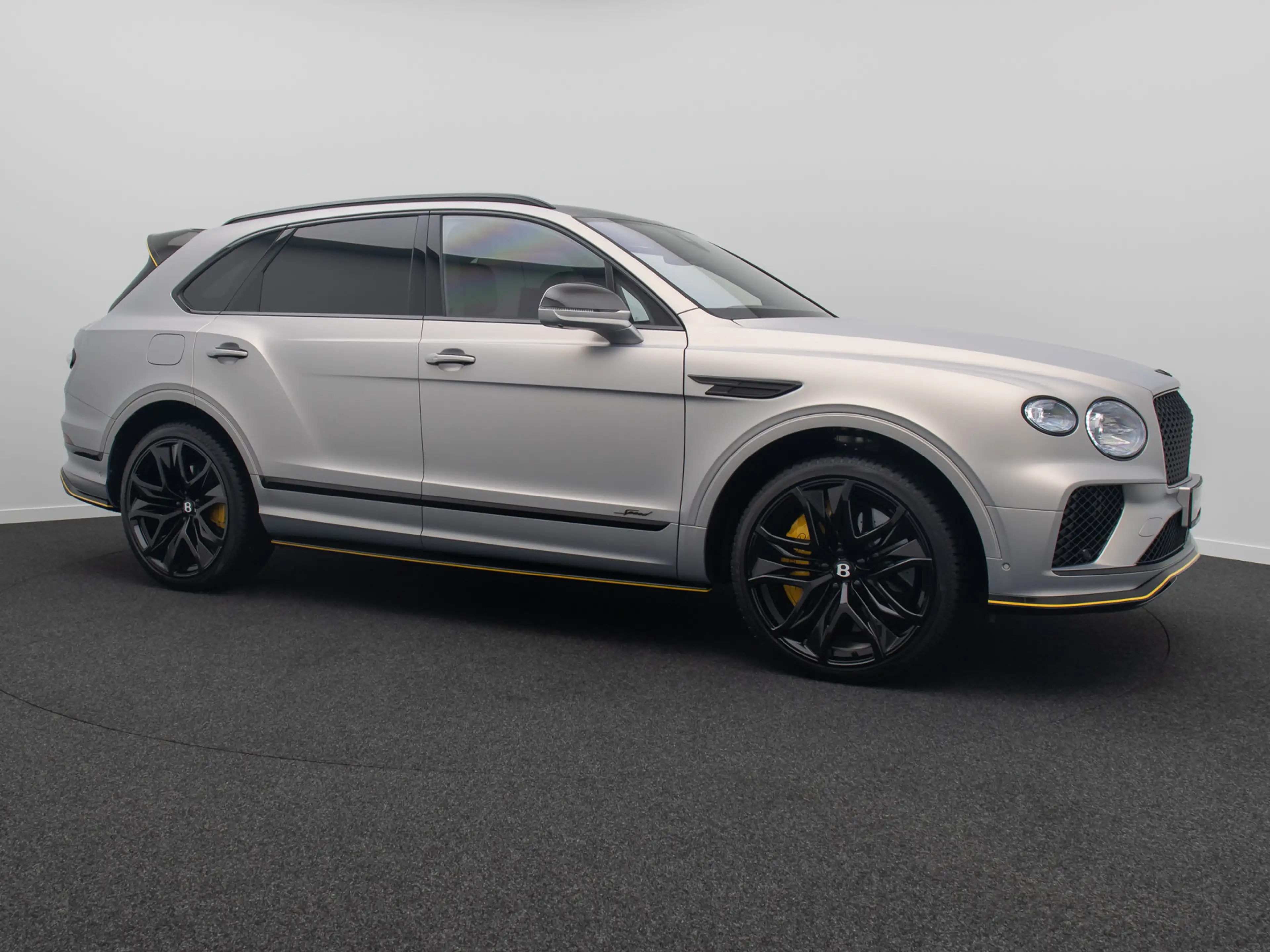 Bentley Bentayga 4.0 V8 Speed Individual Carbon MegaVoll — photo 4