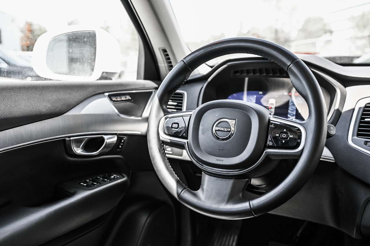 2023 Volvo XC90 B6 AWD Core - Base Climate Package / Ensemble Clim thumb 25