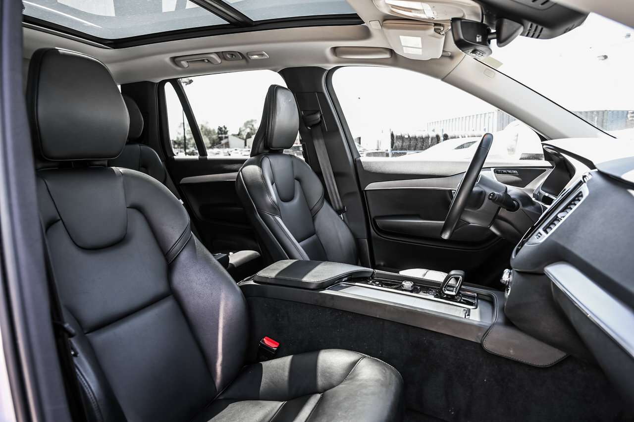 2023 Volvo XC90 B6 AWD Core - Base Climate Package / Ensemble Clim thumb 28