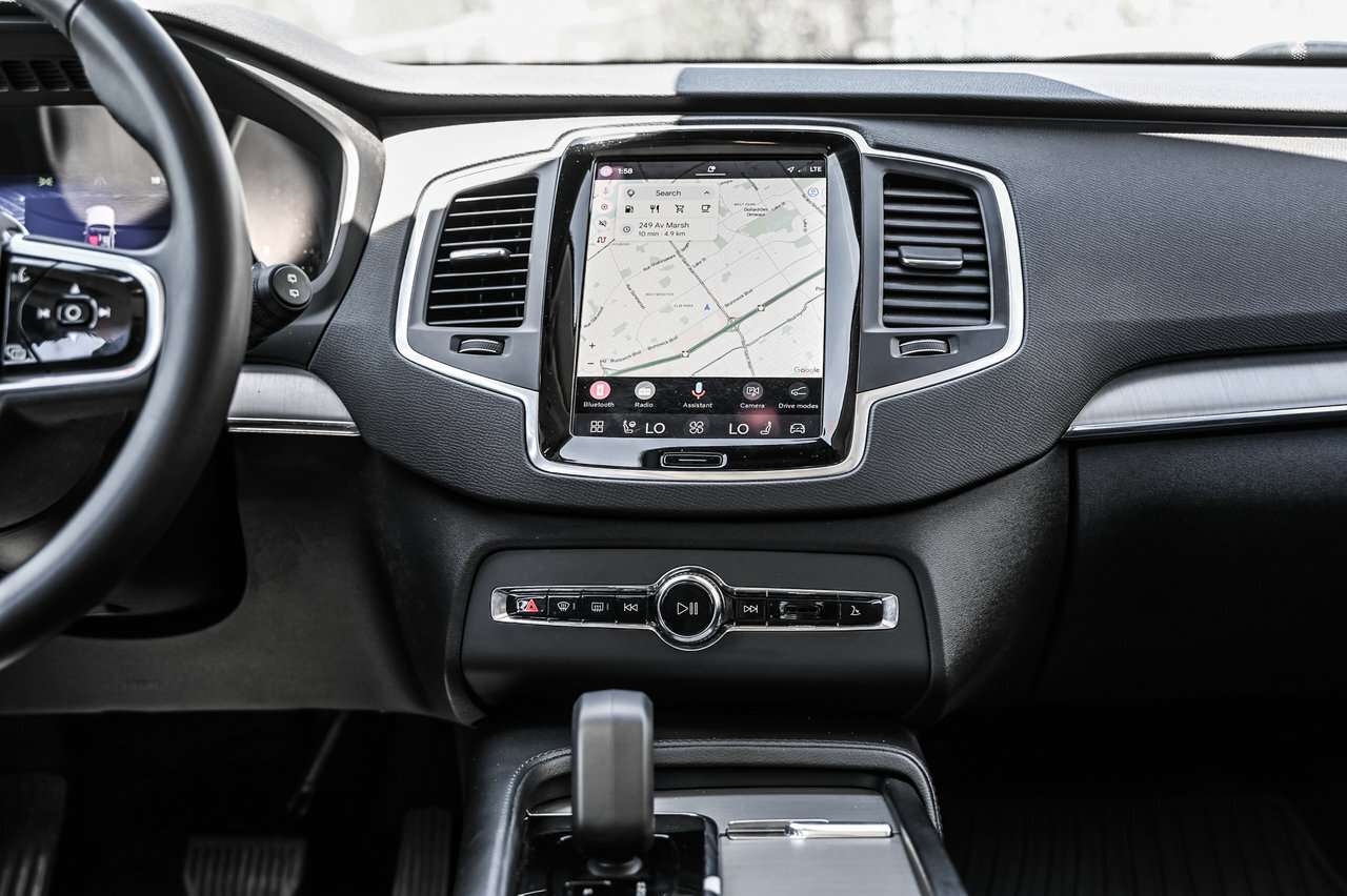 2023 Volvo XC90 B6 AWD Core - Base Climate Package / Ensemble Clim thumb 26
