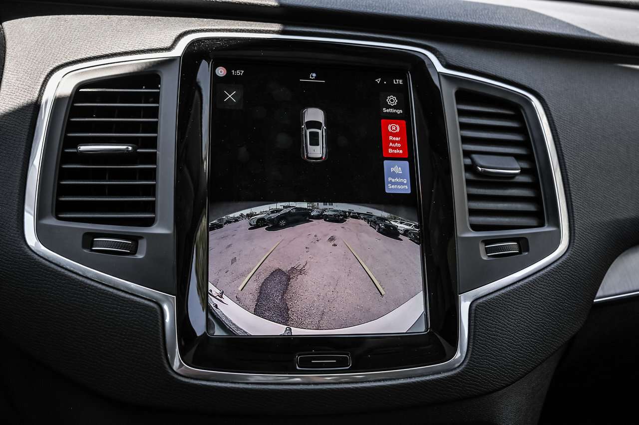 2023 Volvo XC90 B6 AWD Core - Base Climate Package / Ensemble Clim thumb 19