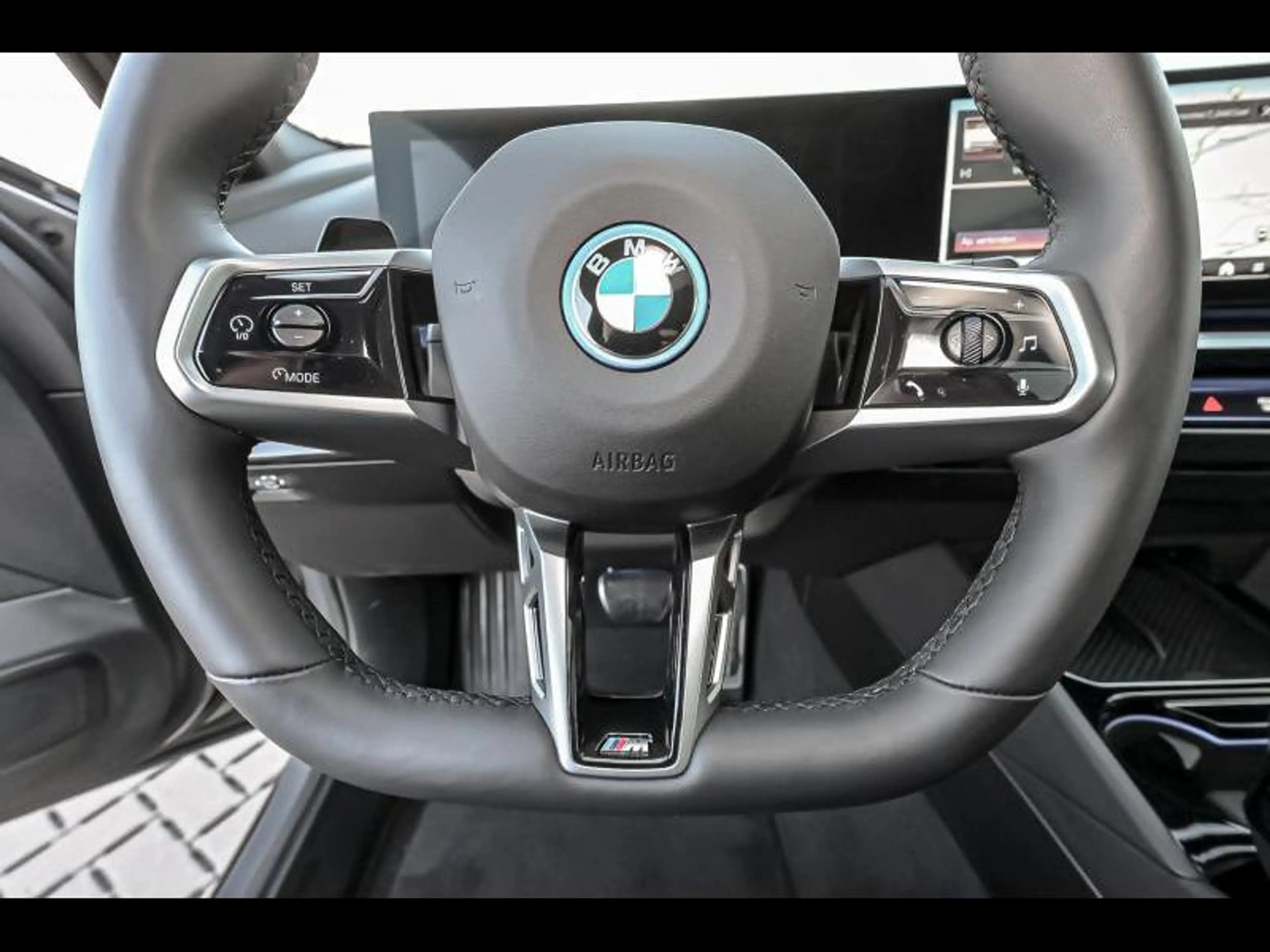 BMW i5 i5 xDrive40 — photo 9