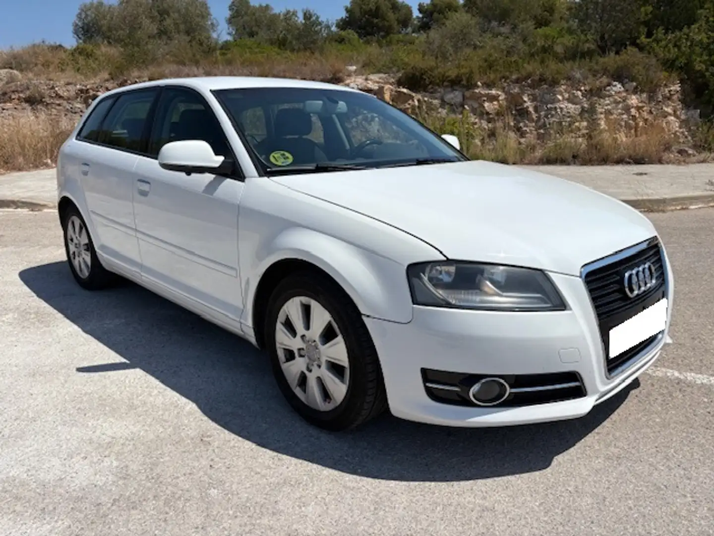 Audi A3 Sportback 1.6TDI Attraction S-Tronic Blanco - 2