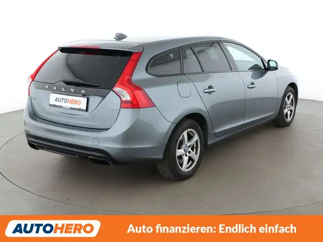 Volvo V60 view 6
