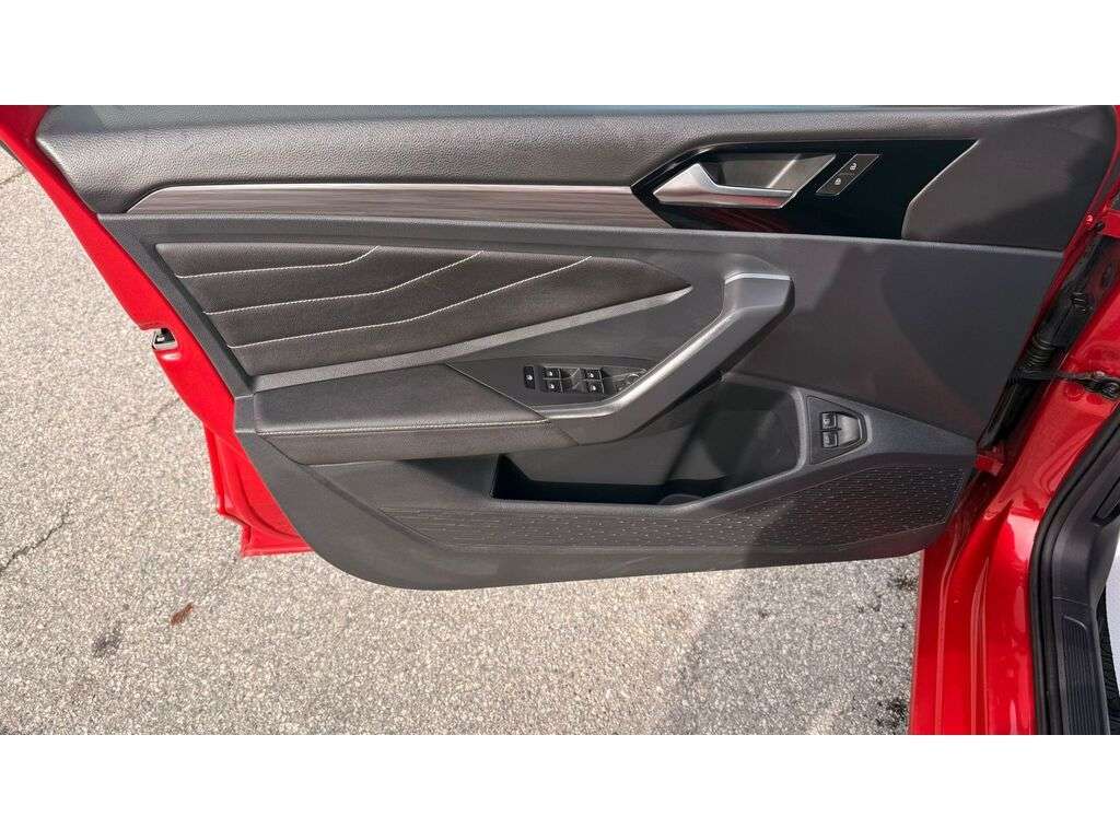 2024 Volkswagen Jetta — view 14