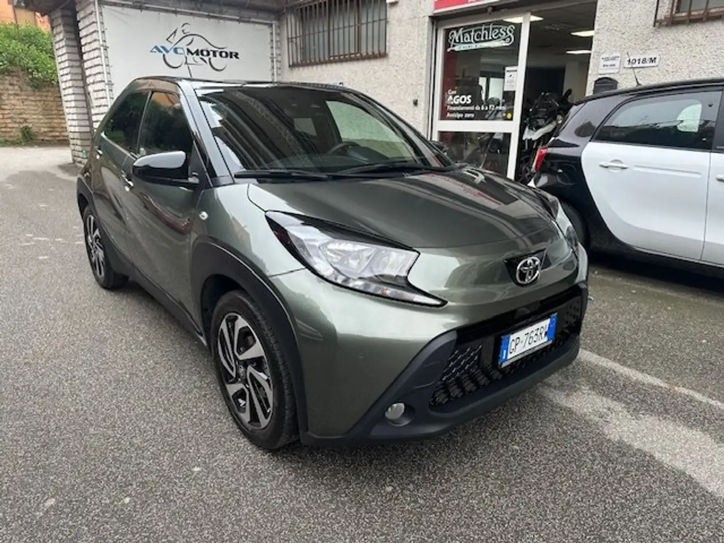 Toyota Aygo Aygo X 1.0 Trend 72cv Verde - 1