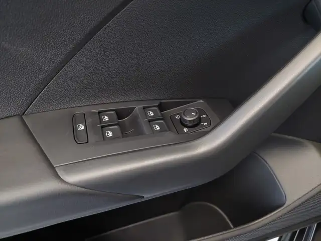 Volkswagen T-Cross view 15