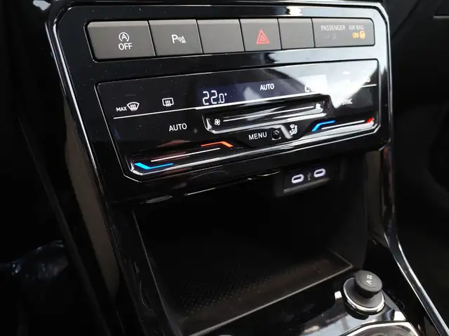 Volkswagen T-Cross view 12