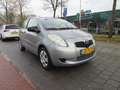Toyota Yaris 1.3 16V VVT-I Terra dealer onderh Gris - thumbnail 3